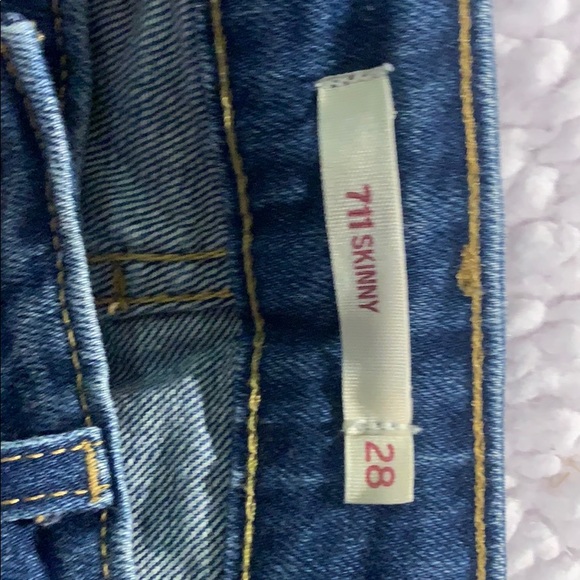 🍍LEVI 711 denim SKINNY Jeans🍍 - Picture 3 of 6
